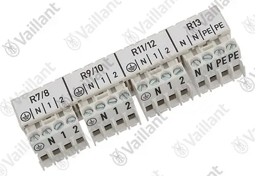 Vaillant Steckverbinder mit verschiedenen Anschlussmöglichkeiten, beschriftet mit R7/8, R9/10, R11/12, R13 und entsprechenden Leitungsbezeichnungen.